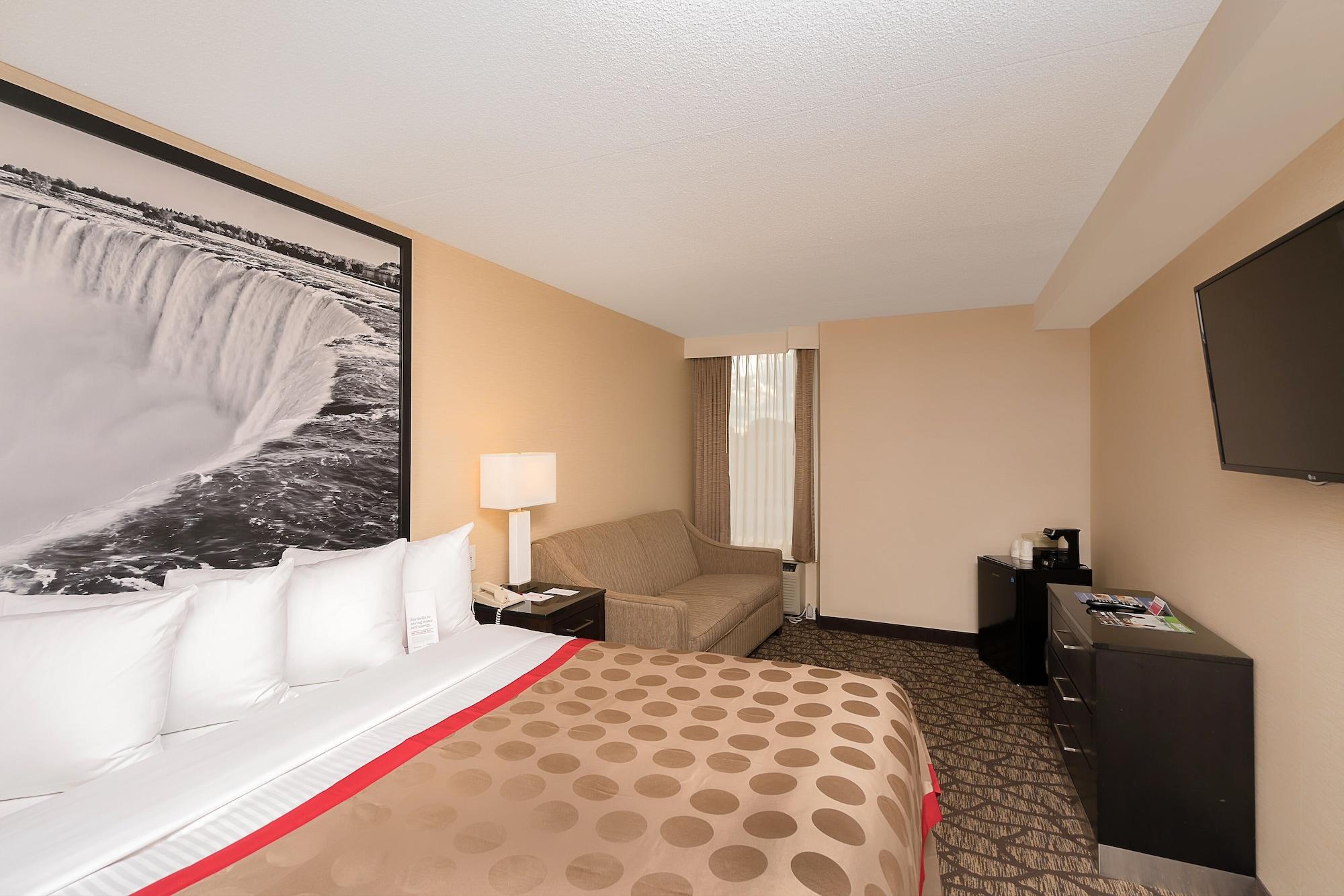 Ramada By Wyndham Niagara Falls Near The Falls Екстериор снимка