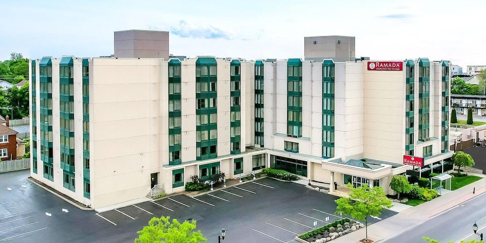 Ramada By Wyndham Niagara Falls Near The Falls Екстериор снимка