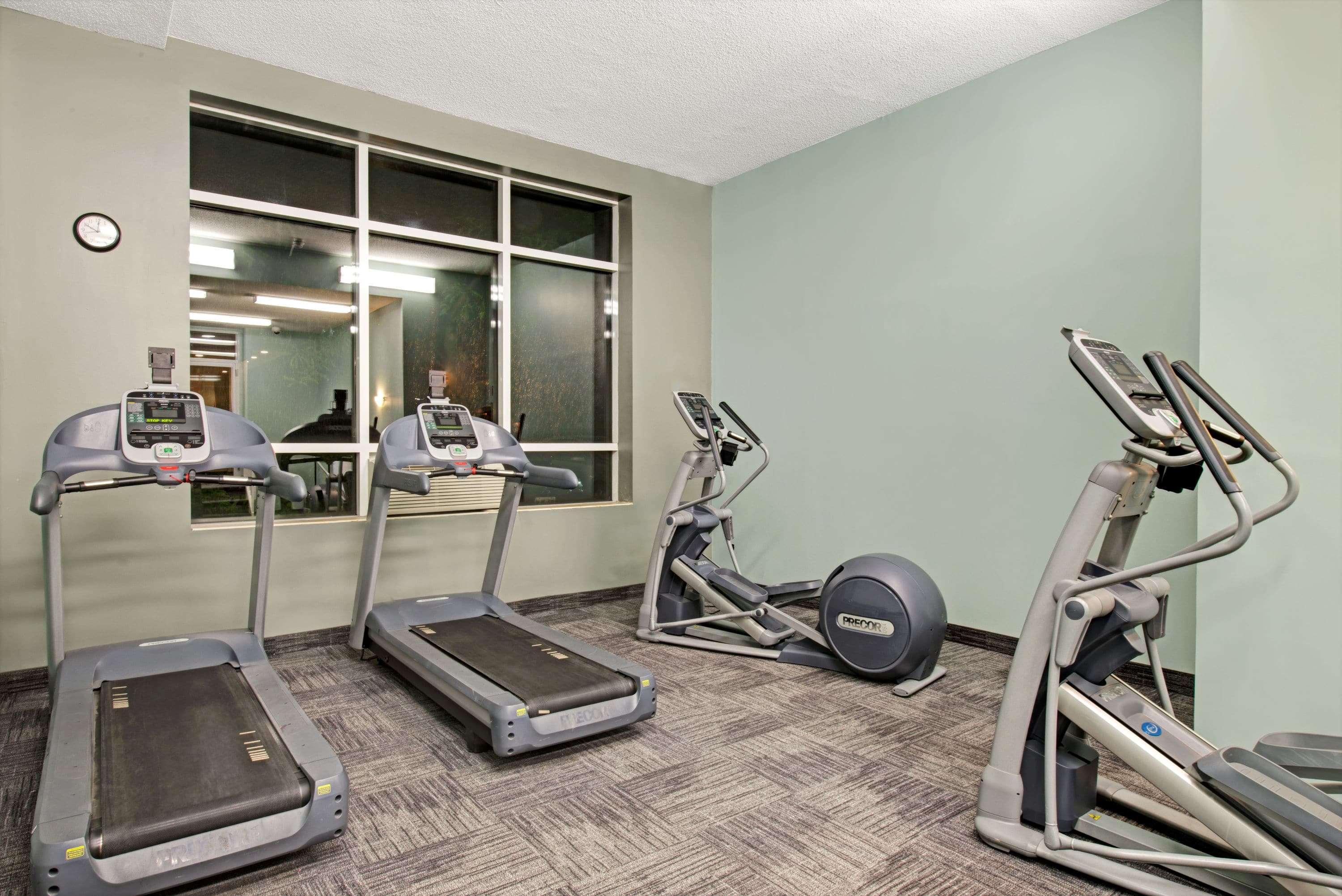 Ramada By Wyndham Niagara Falls Near The Falls Екстериор снимка